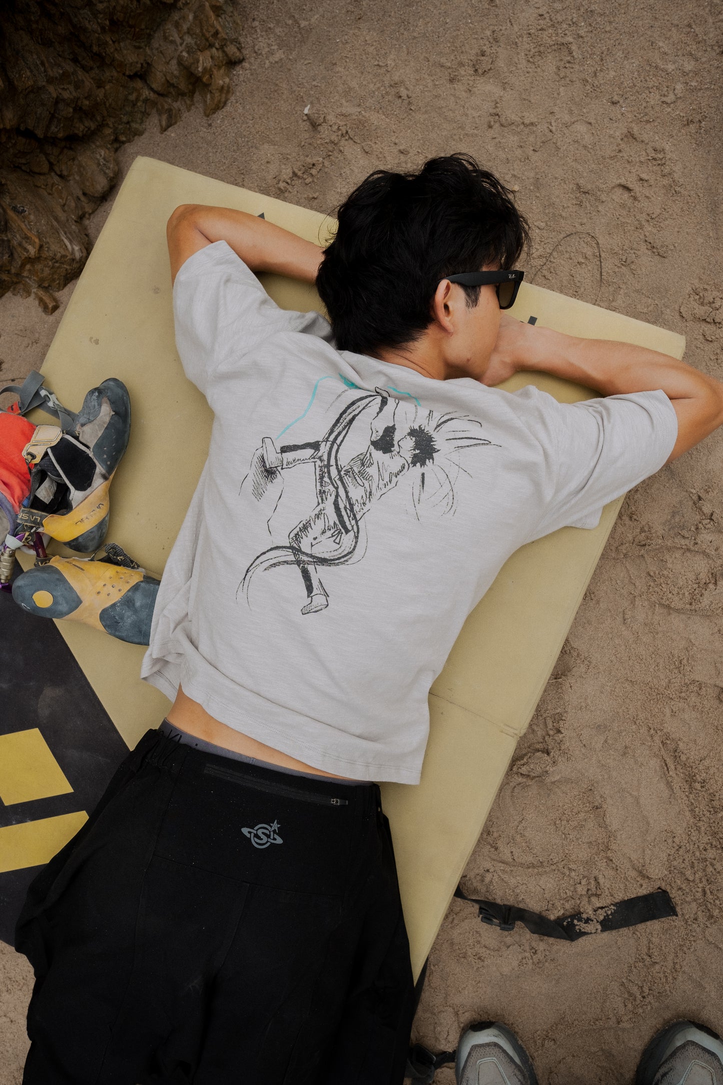 The Climber Tee Gray